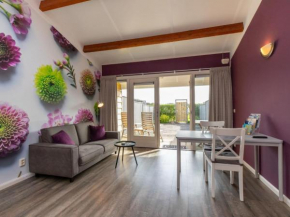 Appealing studio with garden